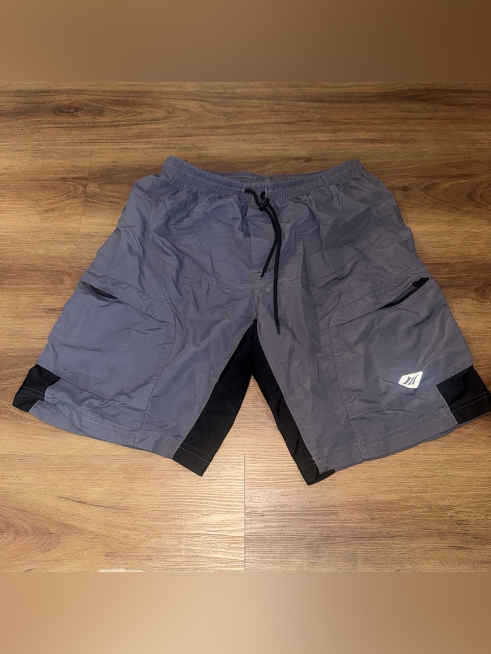 Santic Men's Large Gray/Black Mountain Biking Shorts